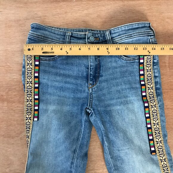 Pilcro Slim Boyfriend Crop Jeans Women 25 Blue Mid Rise Embroidered Aztec Denim - Picture 10 of 14